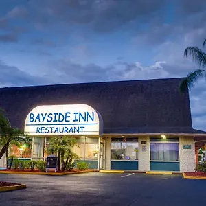 2* Hotel Bayside - Clearwater